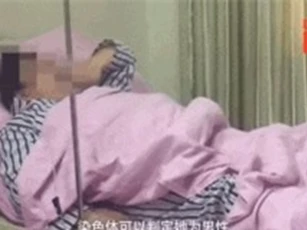 Clip: Sau 1 năm kết hôn, cô gái 'phát hoảng' khi biết mình là... đàn ông