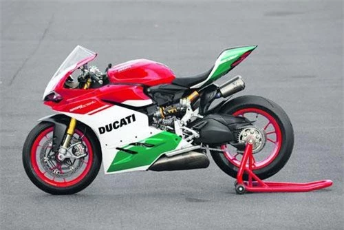 6. Ducati 1299 Panigale R Final Edition 2019.