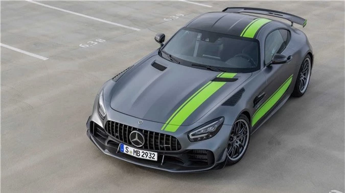 2020-mercedes-amg-gt-lo-dien-13.jpg