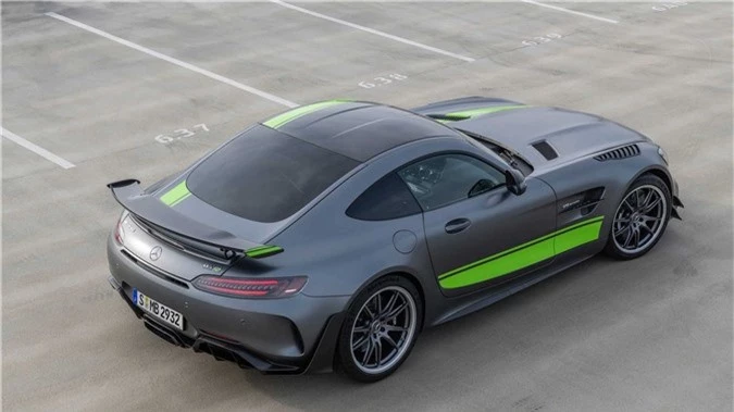 2020-mercedes-amg-gt-lo-dien-14.jpg