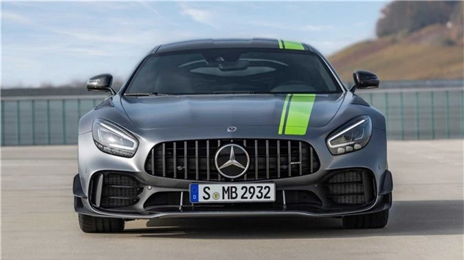 2020-mercedes-amg-gt-lo-dien-15.jpg