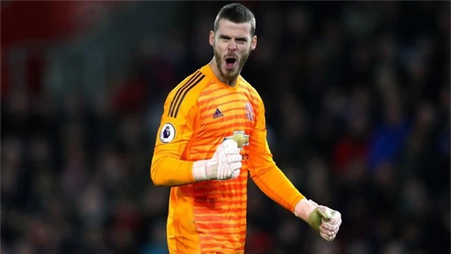  De Gea ăn mừng bàn thắng của đồng hương Herrera, anh như trút được gánh nặng 