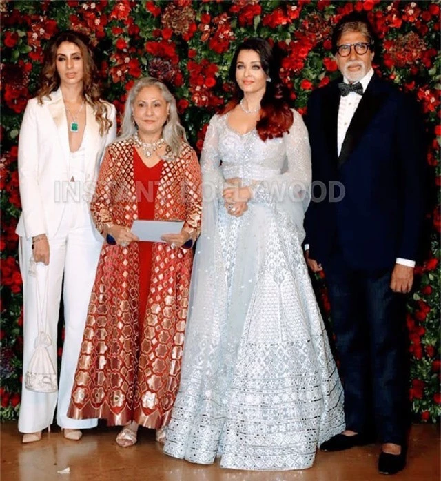  Cựu hoa hậu thế giới Aishwarya Rai và gia đình 