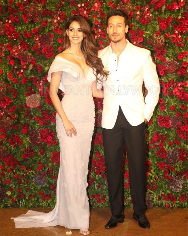  Tiger Shroff và bạn gái 