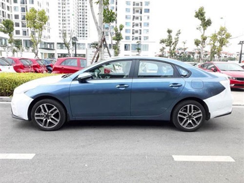 Hot: Kia Cerato 2019 lộ diện với màu sơn mới tại Hà Nội, ra mắt ngay trong tháng 12