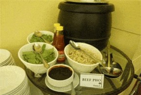 Clip: Các cầu thủ Việt Nam ăn uống thế nào tại Philippines?