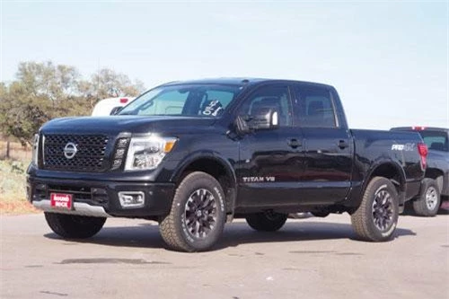 10. Nissan Titan Pro 4X 2018.