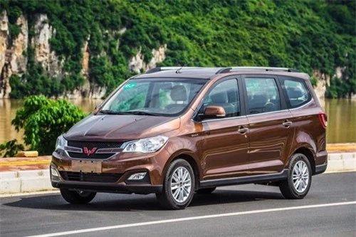 2. Wuling Hongguang (doanh số: 45.333 chiếc).