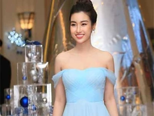 Đỗ Mỹ Linh trốn nhận hoa cưới từ cô dâu Thanh Tú