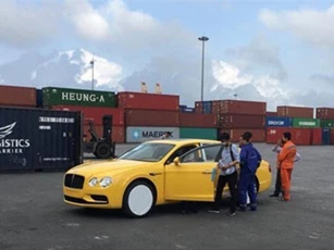 Khui công Bentley Flying Spur phiên bản mới nhất vừa cập bến Việt Nam