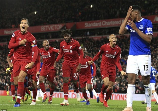Kết quả bóng đá sáng 03/12: Liverpool thắng phút bù giờ, Arsenal trở lại top 4 - Ảnh 2.