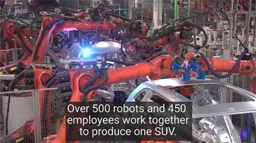 Clip: Khám phá 'đội quân' robot bên trong nhà máy BMW. Để sản xuất một chiến BMW, nhiều công đoạn phải dùng đến 'đội quân' robot lớn. (CHI TIẾT)