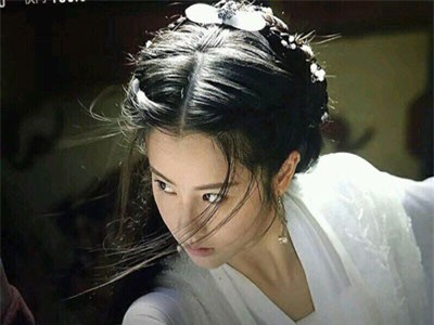 'Thần điêu đại hiệp 2018' tung poster tạo hình, Tiểu Long Nữ bị 'dìm hàng' thê thảm