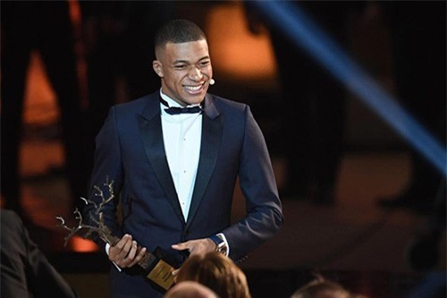 Kylian Mbappe xuất sắc giật giải Quả bóng Vàng U21