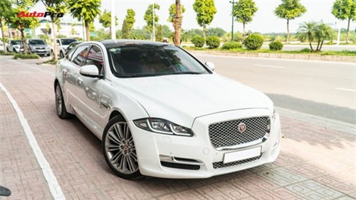 Kén khách, Jaguar XJL hạ giá hơn 1 tỷ đồng chỉ sau 20.000km để tìm chủ mới