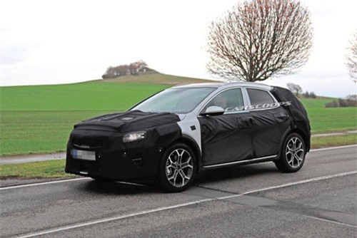 Kia phát triển crossover Ceed nhỏ hơn Sportage