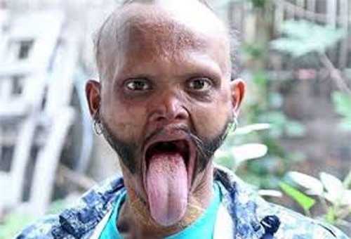 Hoảng hốt với “bác tài” đóng phim kinh dị không cần hóa trang