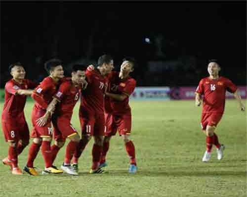 Đội tuyển Việt Nam chiến thắng: Sự kết hợp của con tim và lý trí