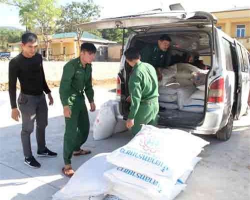 Truy đuổi phương tiện chở hàng lậu lúc rạng sáng trên Quốc lộ 