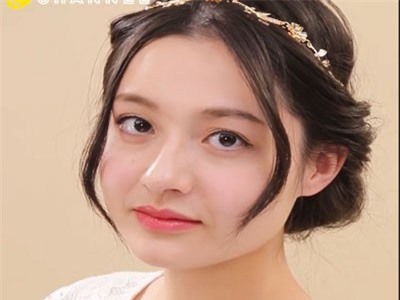 Clip: Kiểu tóc đẹp cho mùa tiệc tùng