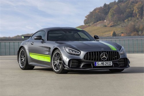Cận cảnh siêu xe Mercedes-AMG GT-R Pro 2020, đối thủ của Porsche 911