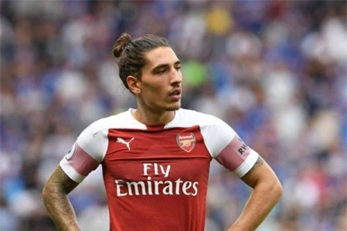 Hậu vệ phải: Hector Bellerin (Arsenal).