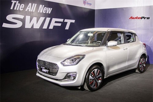 Nhập nguyên chiếc nhưng cắt trang bị - Chuyện thường tình ở thị trường ô tô Việt Nam