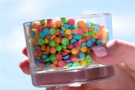 Clip: Cách làm kem bi cầu vồng, kem chuối đang gây 'bão' trong giới trẻ