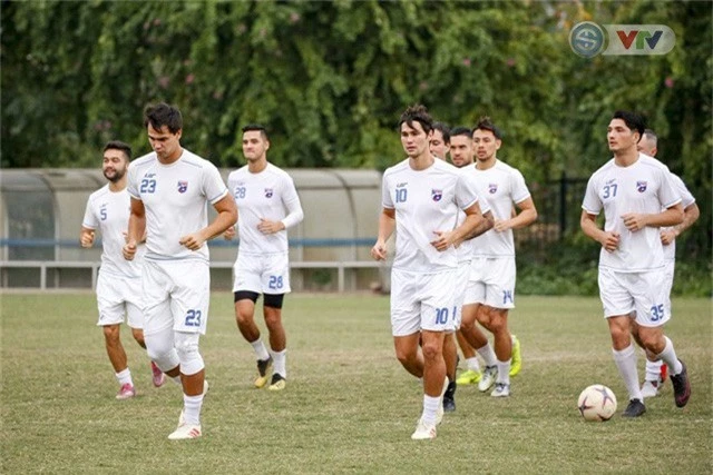 AFF Cup 2018: ĐT Philippines chỉ còn 17 tuyển thủ đấu ĐT Việt Nam tại Mỹ Đình - Ảnh 1.