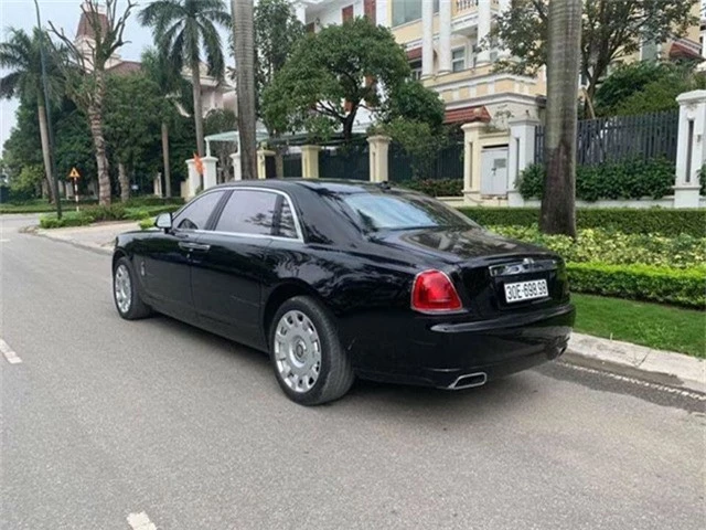 Rolls-Royce Ghost EWB rao bán như xe thường - Khi siêu sang hết hiếm tại Việt Nam - Ảnh 3.