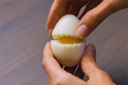 Clip: 17 mẹo nấu ăn cực hữu ích giúp bạn tiết kiệm được không ít thời gian