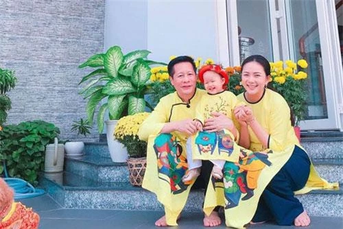 Phan Như Thảo thường xuyên khoe những khoảnh khắc hạnh phúc của gia đình nhỏ. 