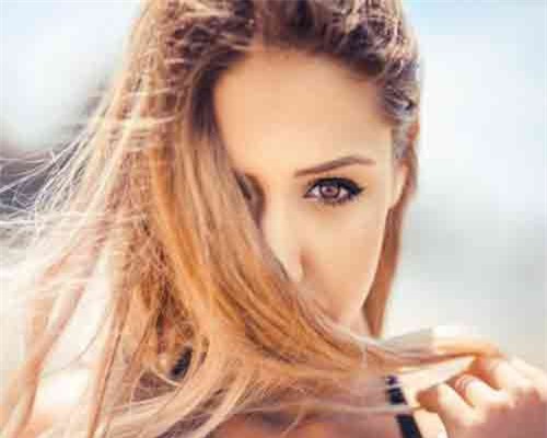 Các cô gái quyến rũ nhất làm gì để hấp dẫn đàn ông?