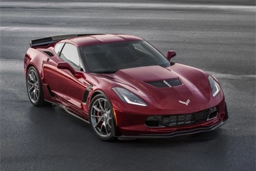 1. Chevrolet Corvette Z06 2019 (giá khởi điểm: 79.495 USD, thời gian tăng tốc từ 0-96 km/h: 2,95 giây).