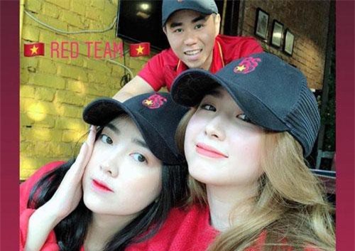 Dàn WAGs ĐT Việt Nam khoe sắc mừng vé vào chung kết