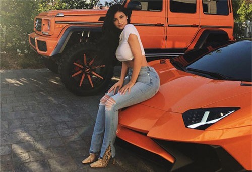 21 tuổi đã kiếm hàng ngàn tỷ đồng một năm, Kylie Jenner có cuộc sống sang chảnh và tài sản đáng ghen tị đến mức nào?