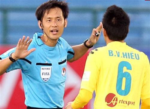 Trọng tài ‘thiên vị’ Việt Nam bắt chính trận Philippines
