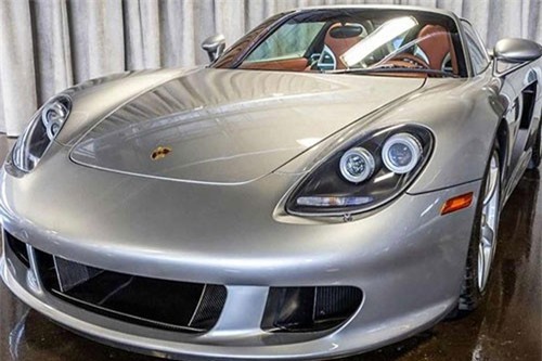 Siêu xe Porsche Carrera GT dùng 12 năm "thét giá" 35 tỷ