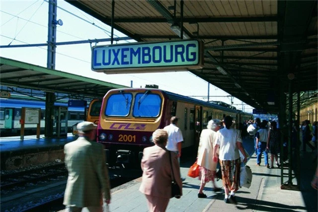  Chính phủ liên minh mới của Đại công quốc Luxembourg hứa hẹn sẽ bỏ thu phí tàu và xe buýt từ mùa hè 2019. 