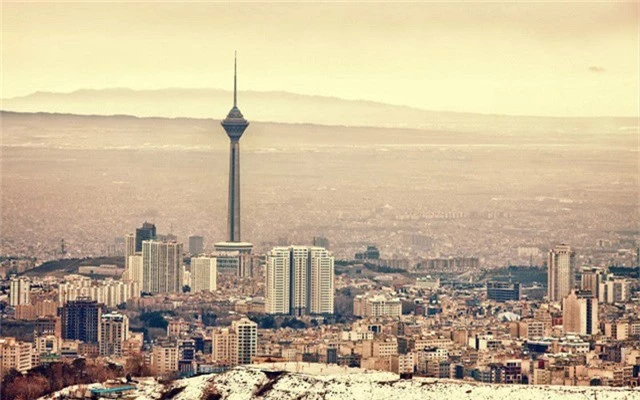  Tehran đang phải trả giá đắt do nguồn nước ngầm bị cạn kiệt. 