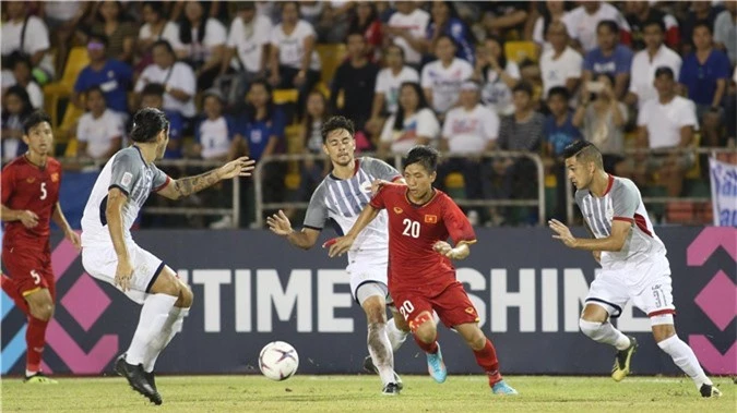 Phan Văn Đức Philippines vs Việt Nam AFF Suzuki Cup 2018 (9)