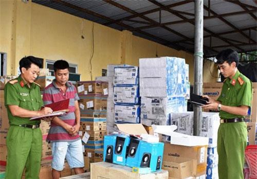 Ninh Bình: Bắt giữ lô hàng “lậu” trị giá 1,8 tỷ đồng