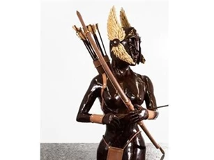 Clip: Tượng nữ thần to như người thật đẹp 'ngỡ ngàng' làm từ chocolate