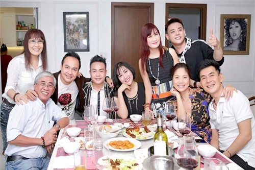 Phi Thanh Vân tân gia nhà 10 tỷ, khách tá hỏa phát hiện "vật đặc biệt" trong phòng ngủ