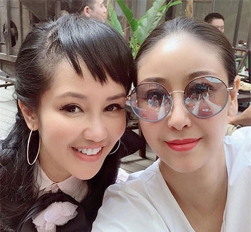 Hồng Nhung sụt cân vì làm việc quá sức sau khi ly hôn