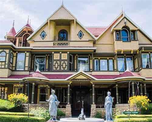 Ớn lạnh dinh thự 'ma ám' của gia tộc lừng danh nước Mỹ