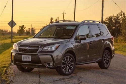 9. Subaru Forester (doanh số: 16.066 chiếc).