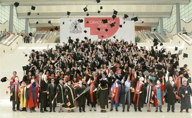 Hơn 1.000 tân cử nhân đại học RMIT Việt Nam năm 2018 đã tốt nghiệp