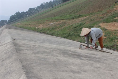 Leo dốc siêu dự án thủy lợi nghìn tỷ để... tìm đường đi làm đồng