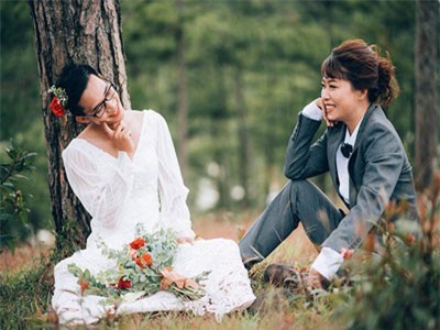 Ảnh cưới hoán đổi vị trí cô dâu – chú rể của cặp đôi tính cách 'ngược chiều'